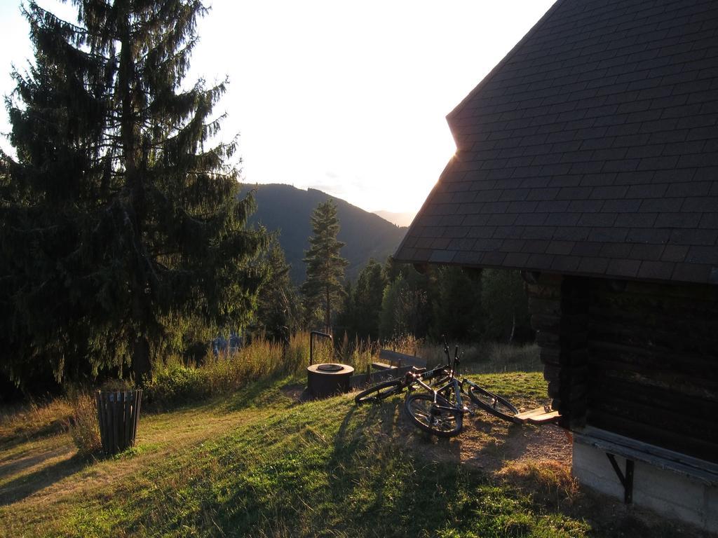 Ferienwohnung Am Eisweiher Титизее-Нойщат Екстериор снимка